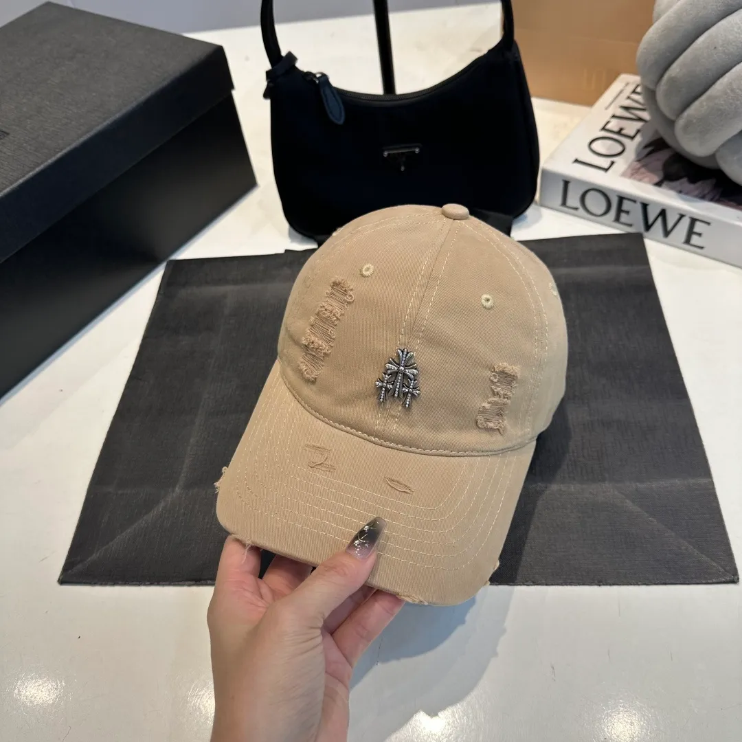 P50 Chrome Hearts 💓Early spring Korean style fashion retro distressed hole hat worn design versatile baseball cap peaked cap